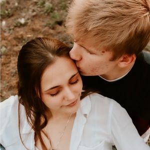 Meet your Posher, Riley